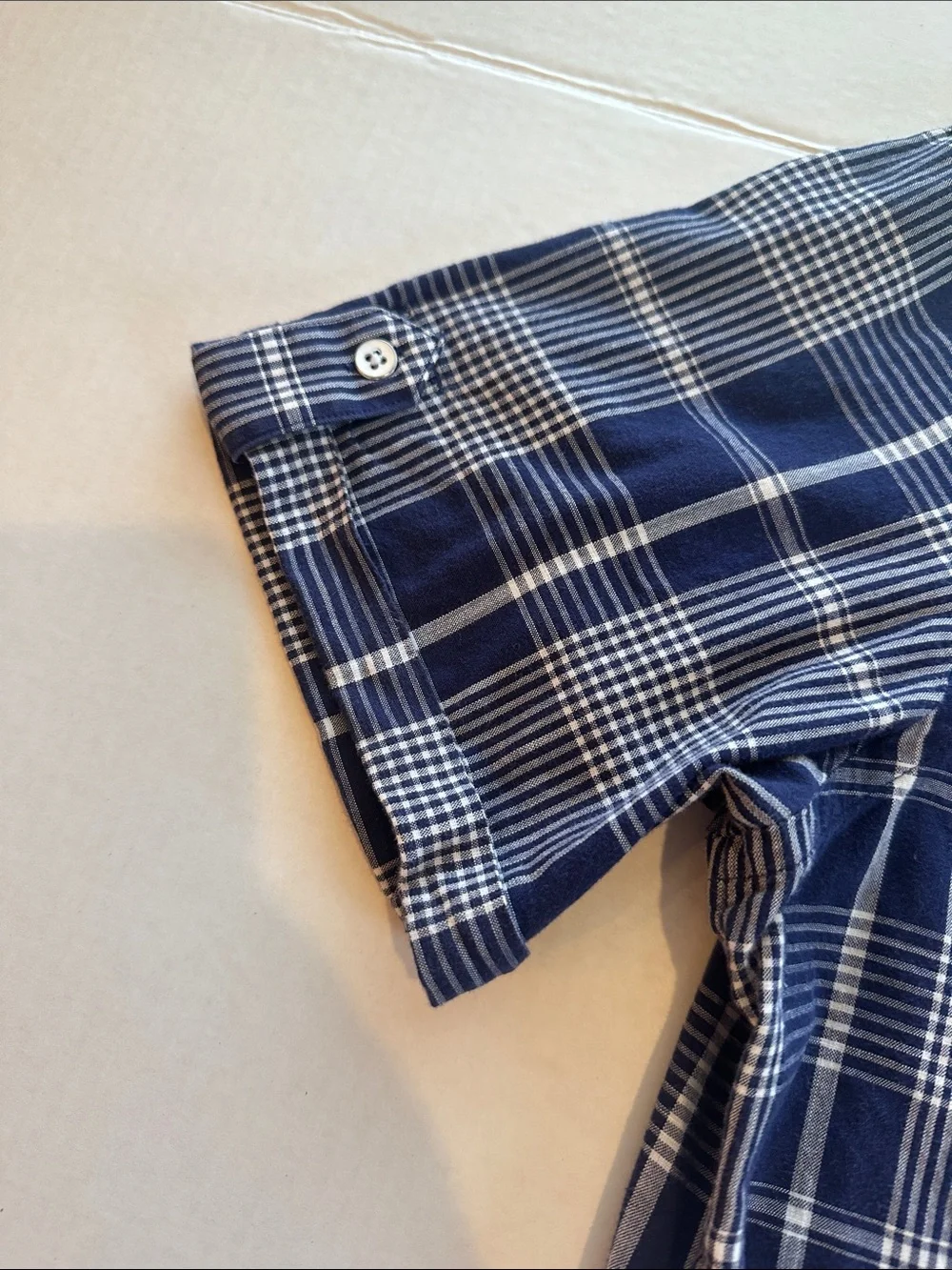 Banana Republic Men’s Navy and White Plaid Short-Sleeve Button-Down Shirt